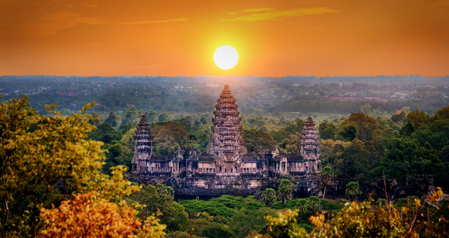 5 Days Phnom Penh – Siem Reap Tour by Coach – Discover Cambodia’s Culture, History & Magnificent Angkor Wat