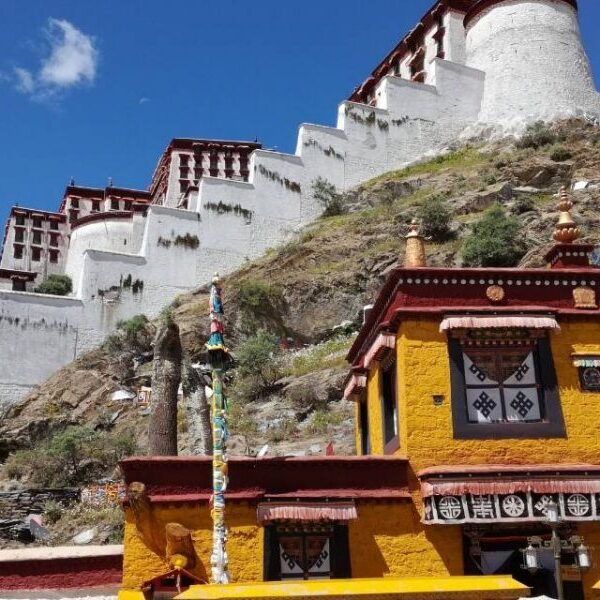 Tibet – the Roof of the World